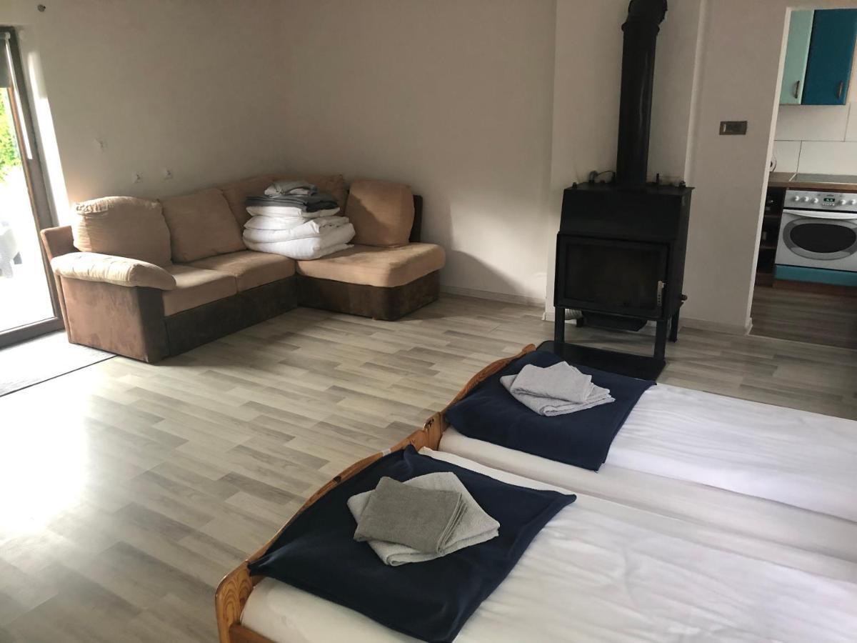 Appartement Dom Nad Krutynia à Ukta Extérieur photo