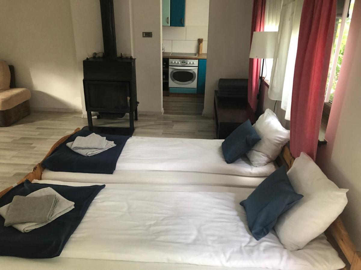 Appartement Dom Nad Krutynia à Ukta Extérieur photo